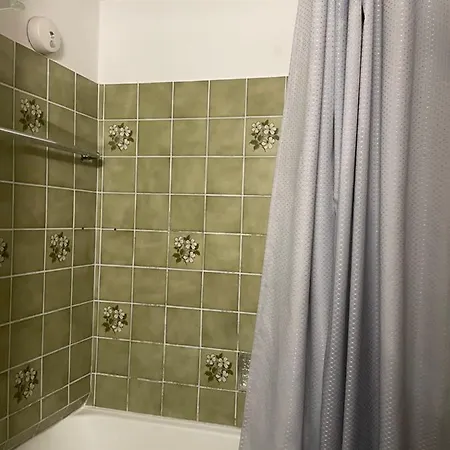 Rum i privatbostad Lovely In Nearly Hbf